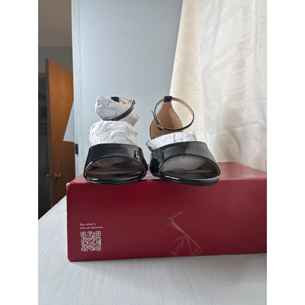 Journee Collection Jezzie Kitten Heel Sandals Black Womens Size 12M - Picture 10 of 14